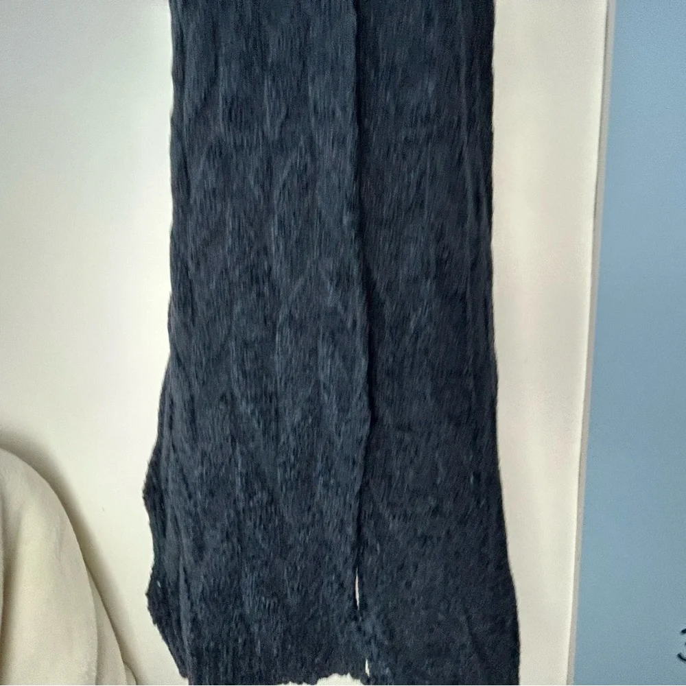 Amanda Blu &‎ Co Dark Blue 3D Ribbed Scarf
